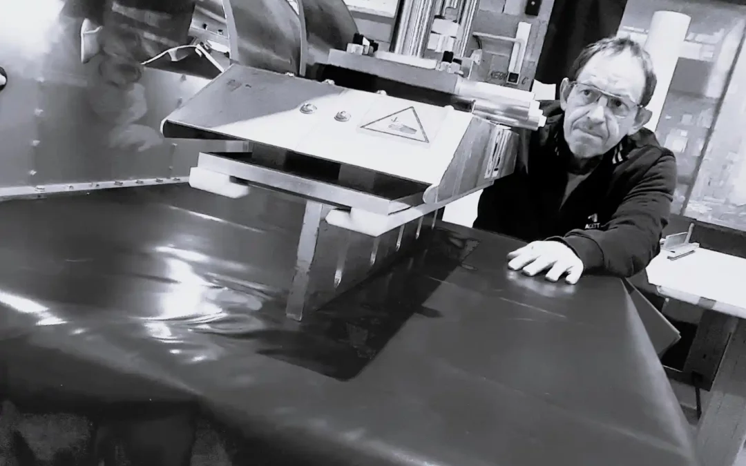 Soudure HF ou couture lourde : quel assemblage technique garantit la performance de votre projet ?