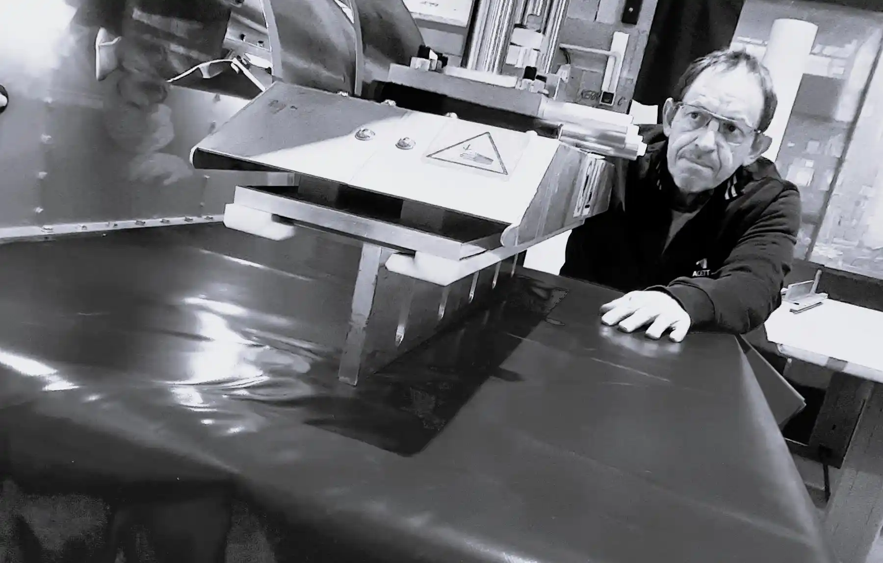 Soudure ACETT Pascal Durand Nb Pascal Durand, soudeur qualifié, réalisant une soudure de précision sur site industriel pour ACETT